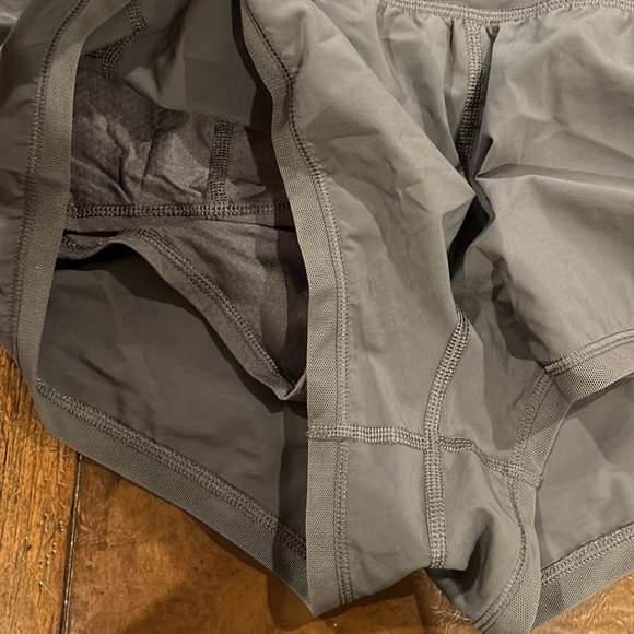 Lululemon running shorts - Picture 6 of 7